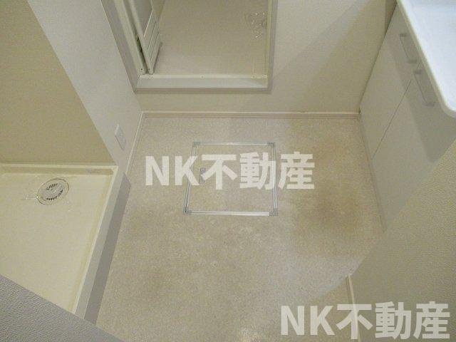 【洗面所】 | FERIO(フェリオ）（河内永和賃貸） | 明るい洗面所です