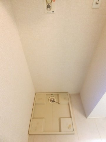 【設備】 | CASA　de　Tomo | 室内洗濯機置き場