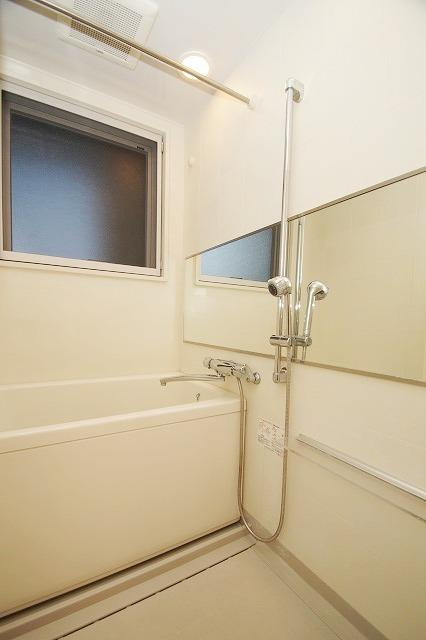 レジディア警固の浴室|レジディア警固(1R）風呂