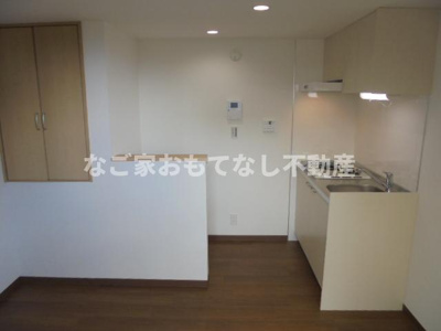 【居間・リビング】 | アースクエイク上条A棟 | モデルルーム（同型タイプ）