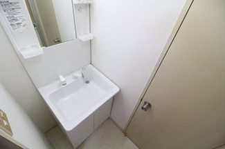 【洗面所】