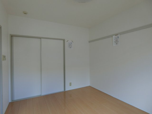 カーサイベリアル　Dの洋室