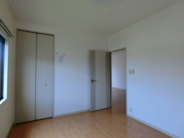 カーサイベリアル　Dの洋室