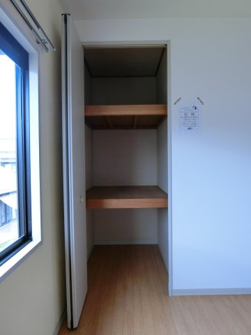 カーサイベリアル　Dの収納