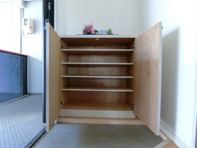 カーサイベリアル　Dの収納