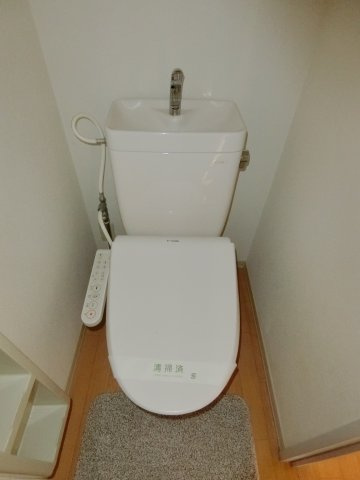 カーサイベリアル　Dのトイレ