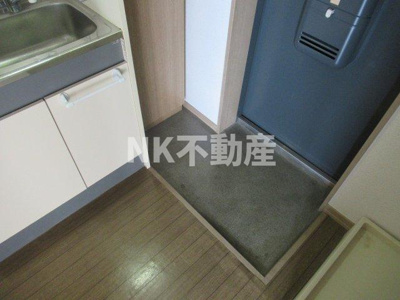 【玄関】 | ガリューコート菱屋西（長瀬賃貸） | 毎日通る玄関はこちらです