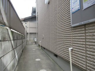 【エントランス】 | 敷地内です