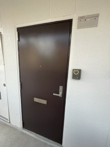 プラネット東海の玄関