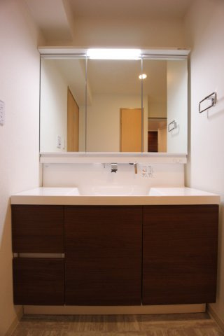 千代田区二番町の賃貸マンションのその他|洗面・同タイプ参照