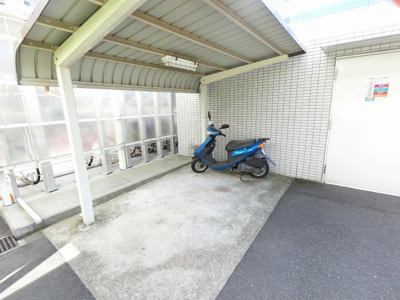 【その他共用部分】 | 二子多摩川パーク・ホームズビューパティオ | バイク置場