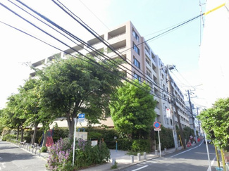 【外観】 | 緑豊かな住宅地で買い物施設までも徒歩3分♪
