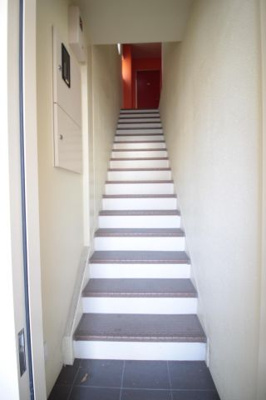 【エントランス】 | シャンブル昭和町 | エントランス