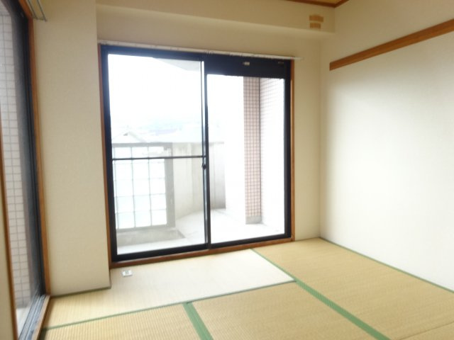 プレステージ宝塚売布の和室