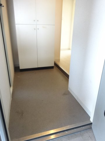 プレステージ宝塚売布の玄関
