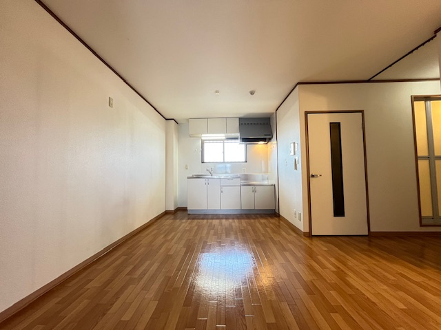 メゾンドタカの居間・リビング