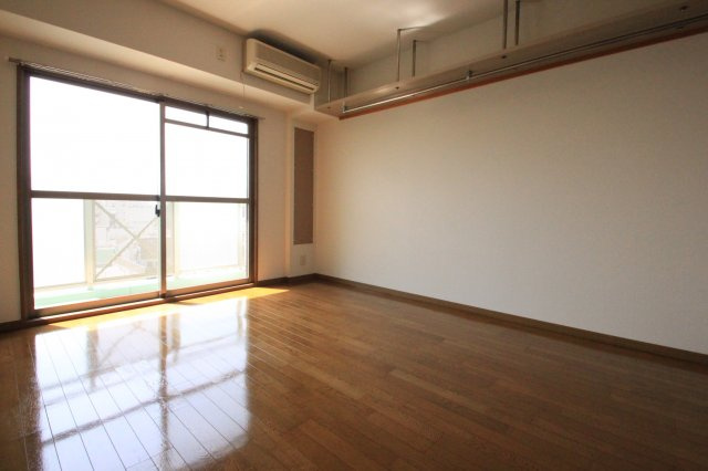 フローラルこさか(近畿大学一人暮らし)の洋室