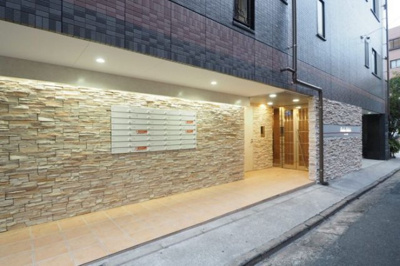 【エントランス】 | フリーデン大博 | 清潔なエントランスです