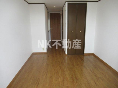 【居間・リビング】 | 大宝小阪本町ル・グラン（河内小阪賃貸） | 洋室です