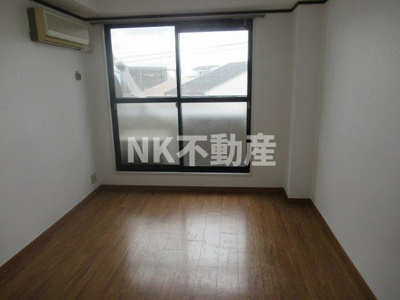 【内装】 | 大宝小阪本町ル・グラン（河内小阪賃貸） | 洋室です