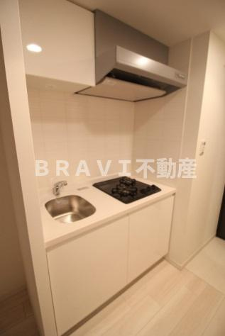 S-RESIDENCE南堀江（エスレジデンスミナミホリエ）　BRAVI不動産のキッチン|【S-RESIDENCE南堀江】使いやすいキッチンです