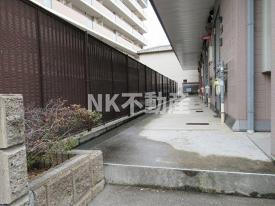 【エントランス】 | South・a・Field（サウス・ア・フィールド）（河内小阪賃貸） | 敷地内です