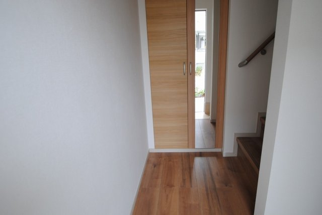 エルグランドパティオ参番館の玄関