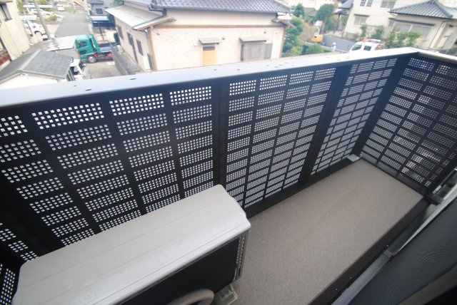 WITH THE LIGHTのバルコニー