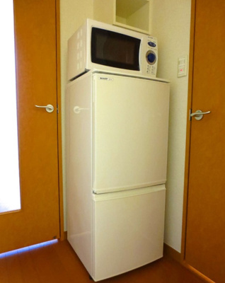 【設備】 | レストローズ | 冷蔵庫・電子レンジ付き