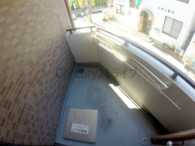 【バルコニー】 | リアライズ逆瀬川