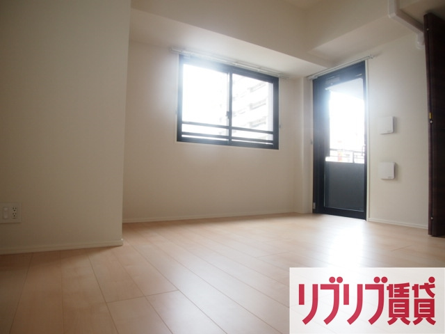 千葉中央・大庄マンションの居間・リビング