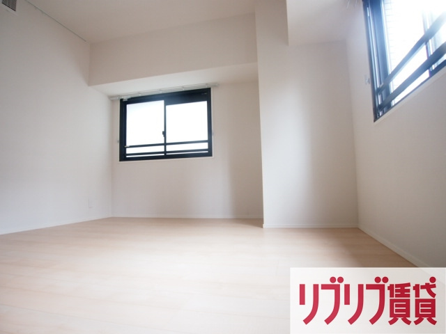 千葉中央・大庄マンションの居間・リビング