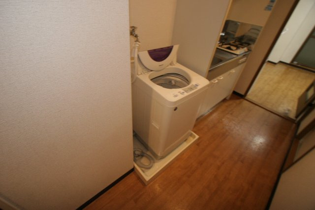 ファミール中野１の設備|洗濯機