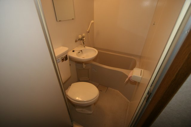 ファミール中野１のトイレ