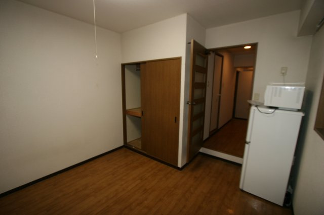 ファミール中野１の内装