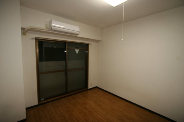 ファミール中野１の洋室