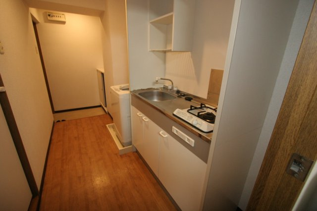 ファミール中野１のキッチン