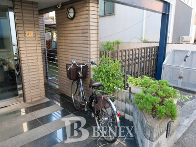 【エントランス】 | パレ・エリール | パレ・エリールのエントランスです