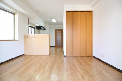 【洋室】 | タカマツ神戸駅南通