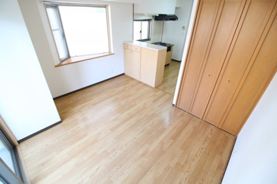 【洋室】 | タカマツ神戸駅南通