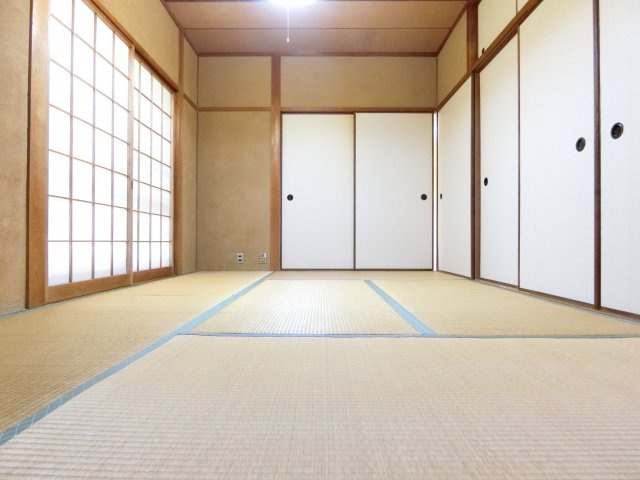 緑ヶ丘中町貸家の和室