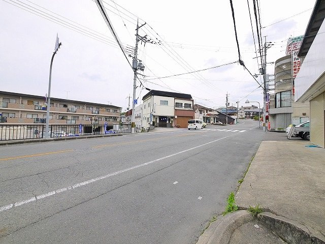 俵口町貸店舗の周辺
