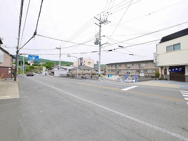 俵口町貸店舗の周辺