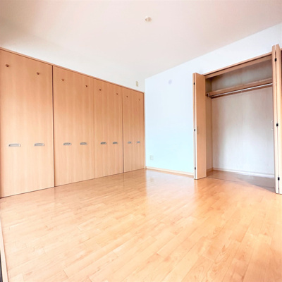 【洋室】 | クリスタルステージ