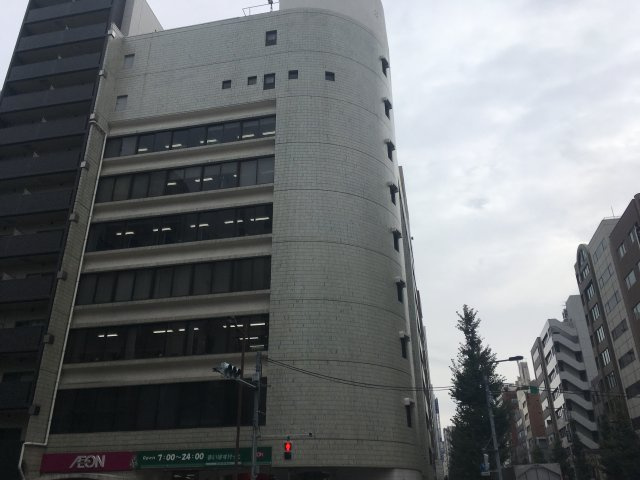 早川トナカイビルの外観