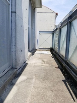 【バルコニー】 | カサ甲子園(甲子園駅・鳴尾小学校・鳴尾中学校区)