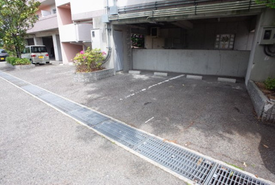 【駐車場】 | パセイオサンコー | 駐車場
