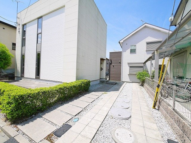casa cocoの駐車場|駐車スペースもあります