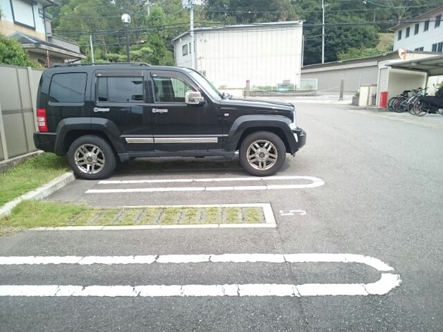 ブルーメの駐車場