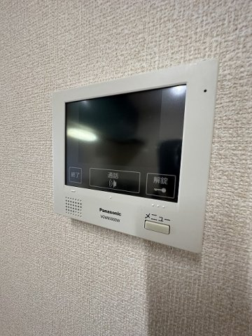 【セキュリティ】 | ラ・アンジュ | 防犯対策に有効なカメラ付きインターホン！録画機能が付いているので留守中の訪問者まで確認できます♪